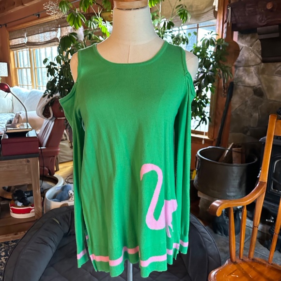 Open shoulder green sweater - Picture 3 of 3